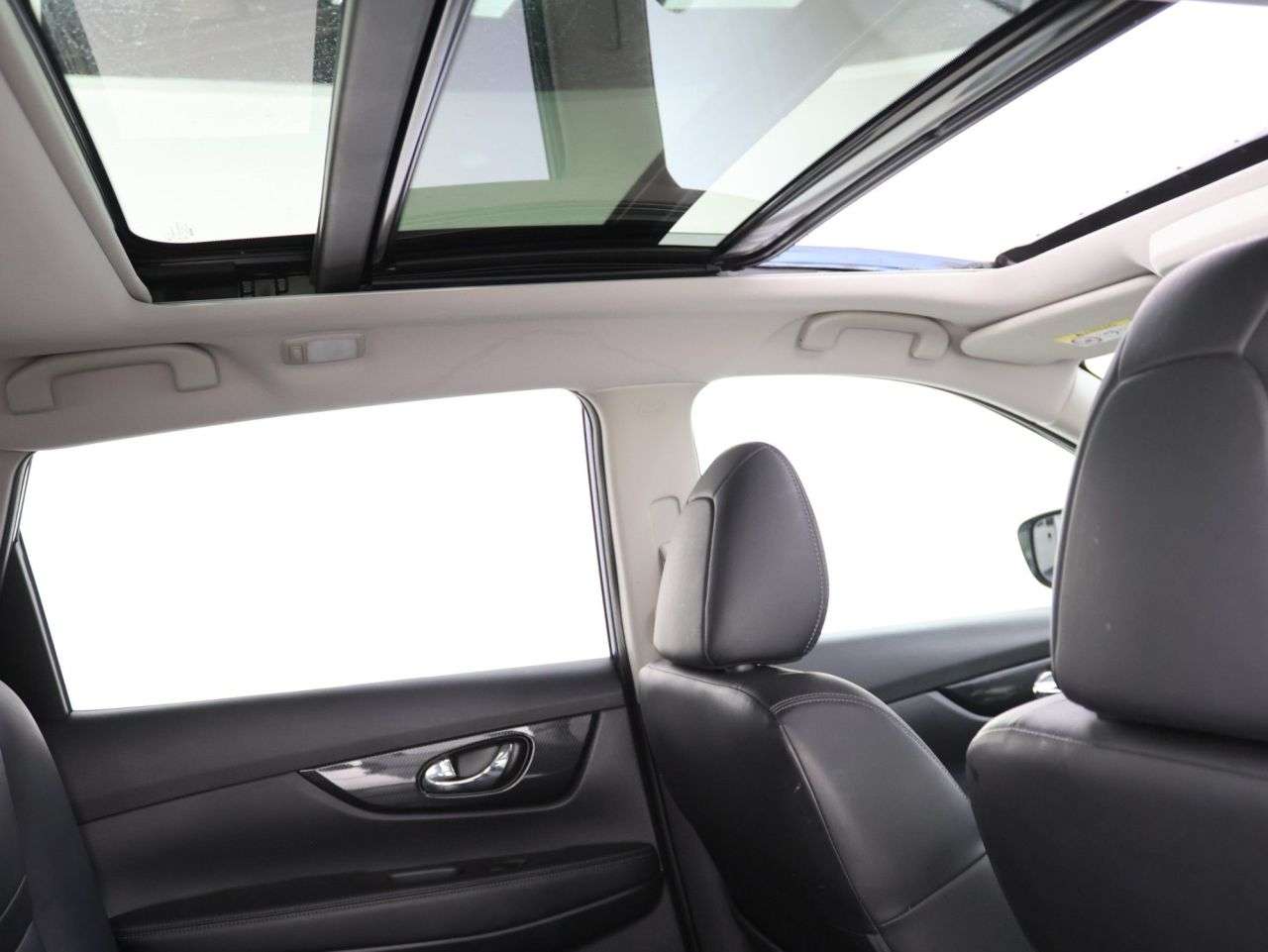 A 2018 NISSAN X-TRAIL 1.6 dCi Tekna SUV 5dr Diesel Manual Euro 6 (s/s) (130 ps) A 2018 NISSAN X-TRAIL 1.6 dCi Tekna SUV 5dr Diesel Manual Euro 6 (s/s) (130 ps)