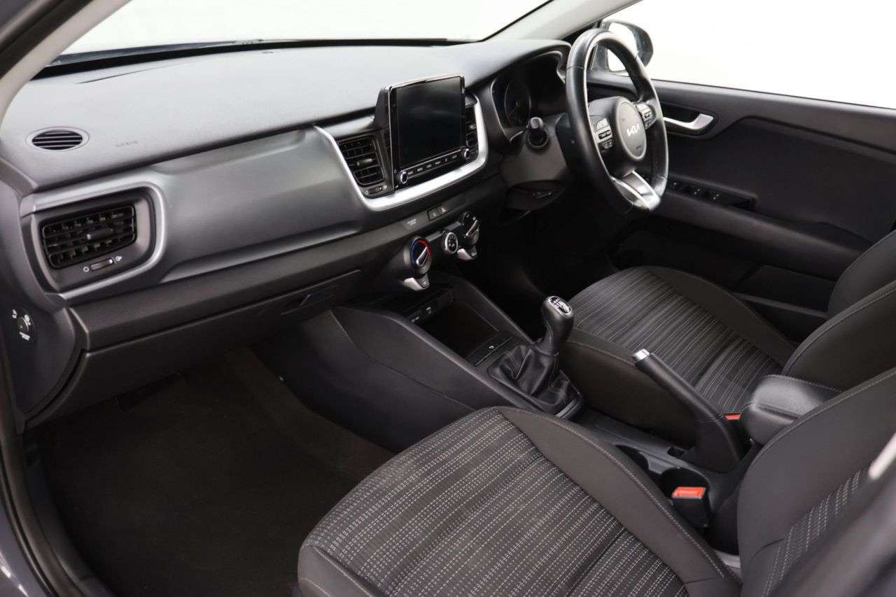 2023 KIA STONIC 2023 KIA STONIC