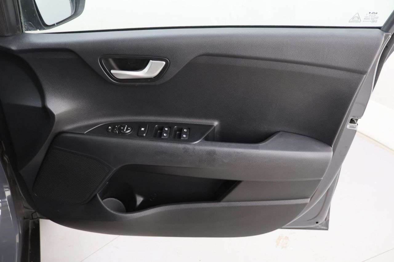 2023 KIA STONIC 2023 KIA STONIC