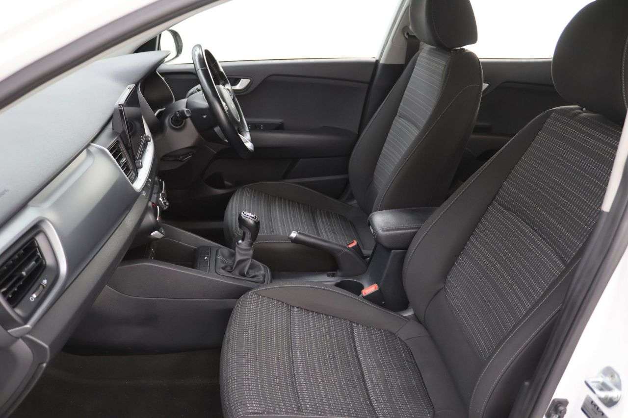 2022 KIA STONIC 2022 KIA STONIC