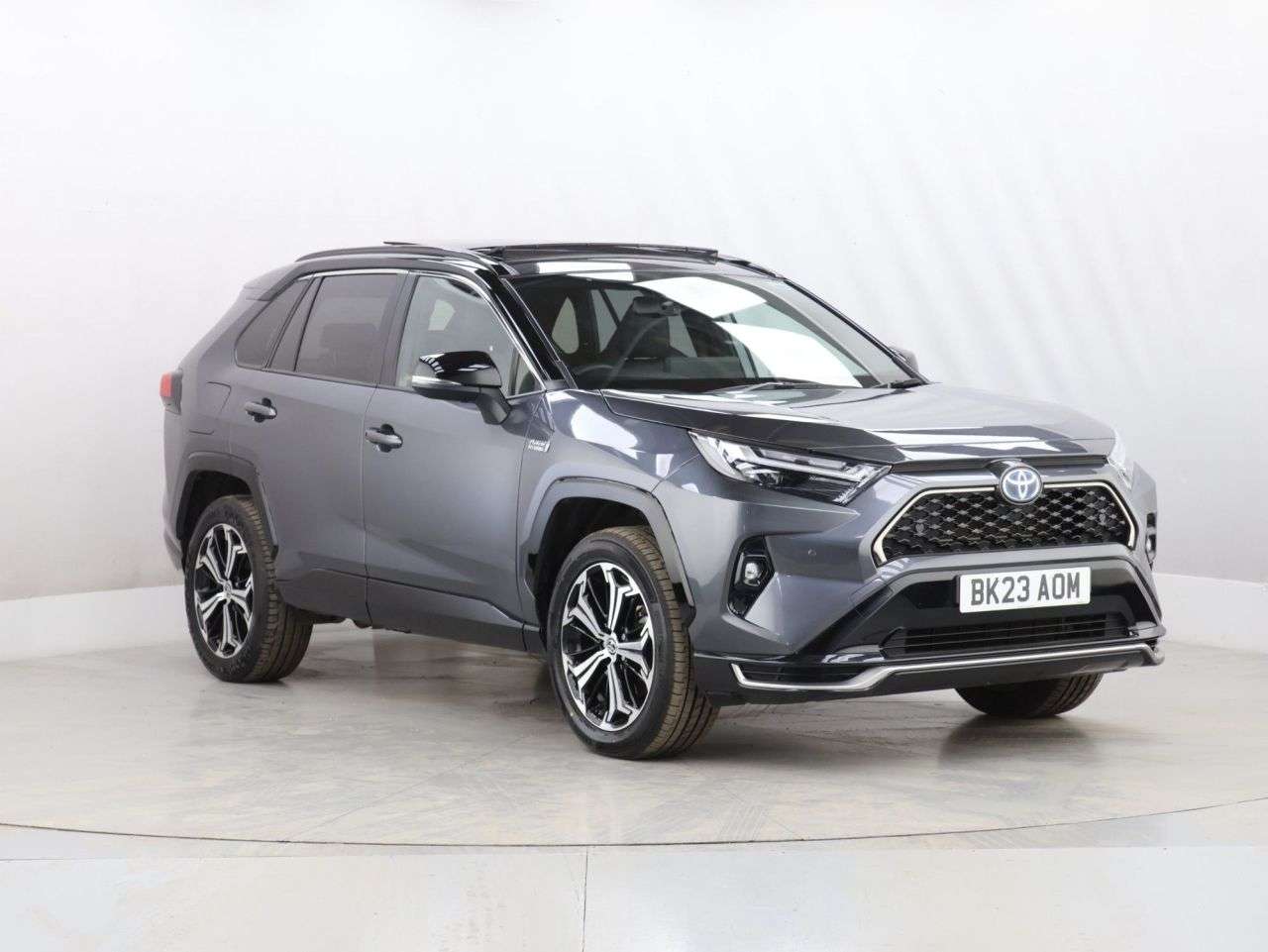 A 2023 TOYOTA RAV4 2.5 VVT 18.1kWh Dynamic SUV 5dr Petrol Plug-in Hybrid CVT 4WD Euro 6 (s/s) A 2023 TOYOTA RAV4 2.5 VVT 18.1kWh Dynamic SUV 5dr Petrol Plug-in Hybrid CVT 4WD Euro 6 (s/s)