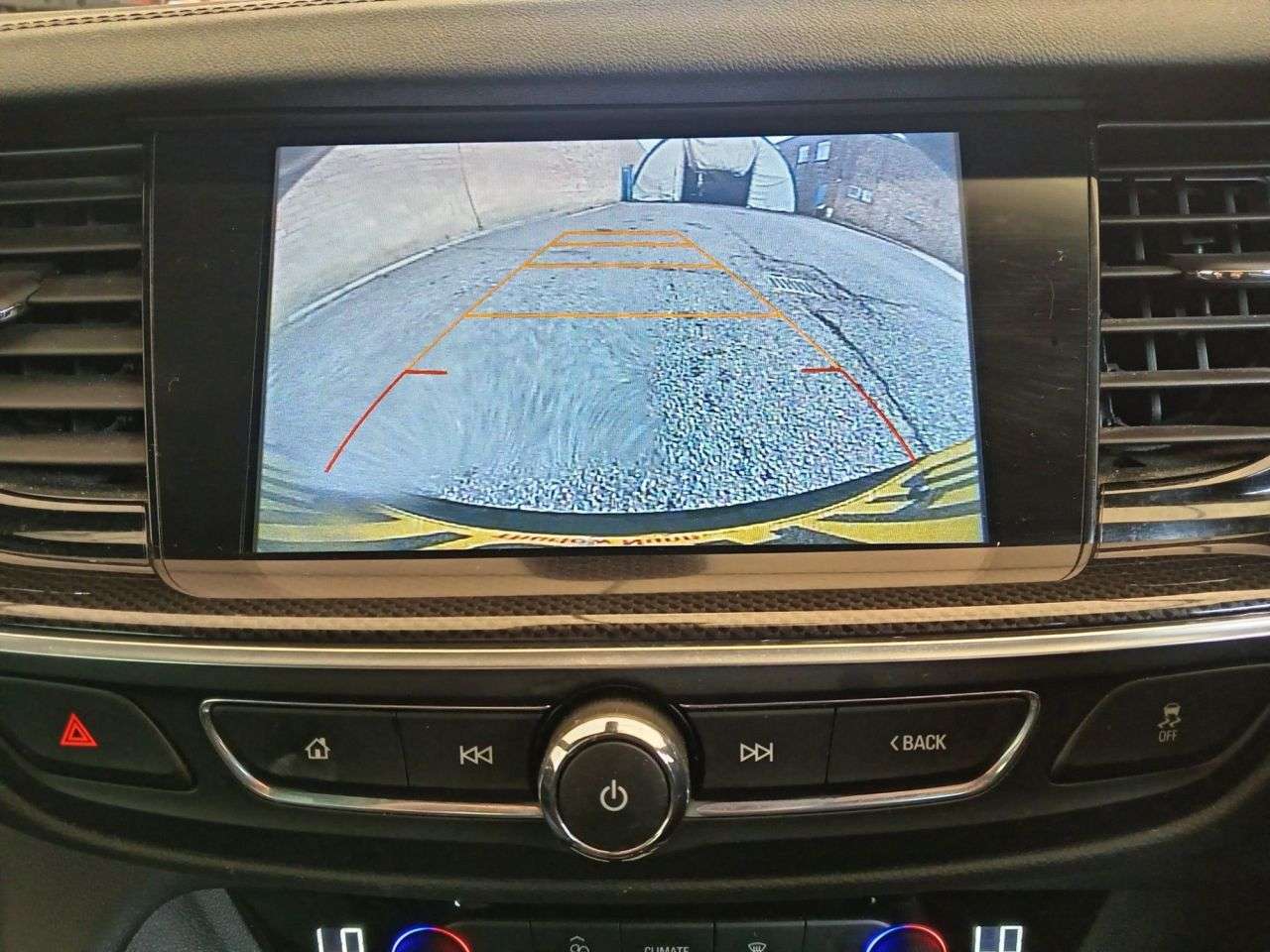 A 2018 VAUXHALL INSIGNIA 2.0 Turbo D BlueInjection SRi VX Line Nav Grand Sport 5dr Diesel Manual Eur A 2018 VAUXHALL INSIGNIA 2.0 Turbo D BlueInjection SRi VX Line Nav Grand Sport 5dr Diesel Manual Eur