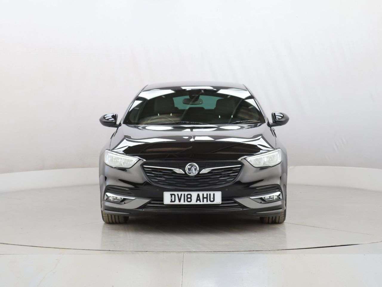A 2018 VAUXHALL INSIGNIA 2.0 Turbo D BlueInjection SRi VX Line Nav Grand Sport 5dr Diesel Manual Eur A 2018 VAUXHALL INSIGNIA 2.0 Turbo D BlueInjection SRi VX Line Nav Grand Sport 5dr Diesel Manual Eur