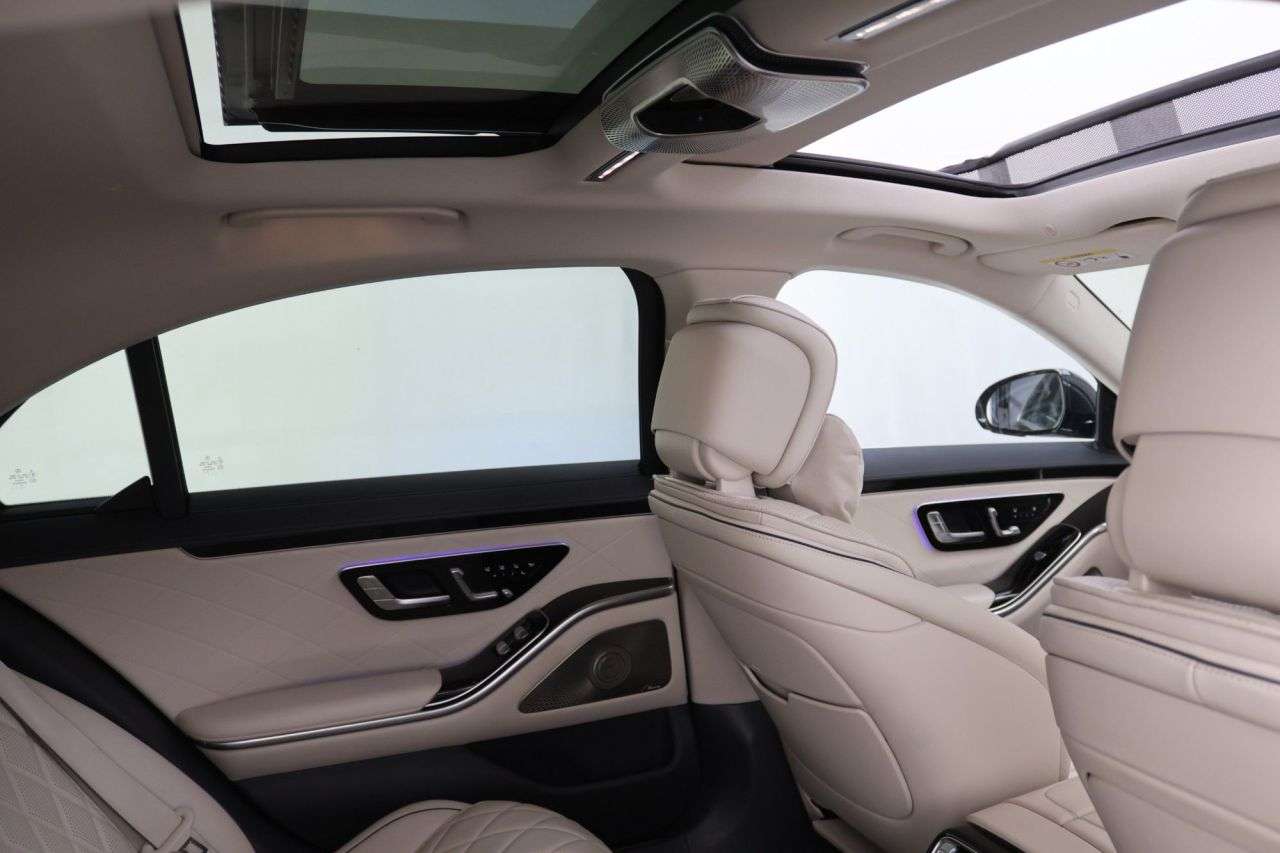 A 2024 MERCEDES-BENZ S CLASS 3.0 S350Ld MHEV AMG Line (Premium Plus, Executive) Saloon 4dr Diesel Hybrid A 2024 MERCEDES-BENZ S CLASS 3.0 S350Ld MHEV AMG Line (Premium Plus, Executive) Saloon 4dr Diesel Hybrid