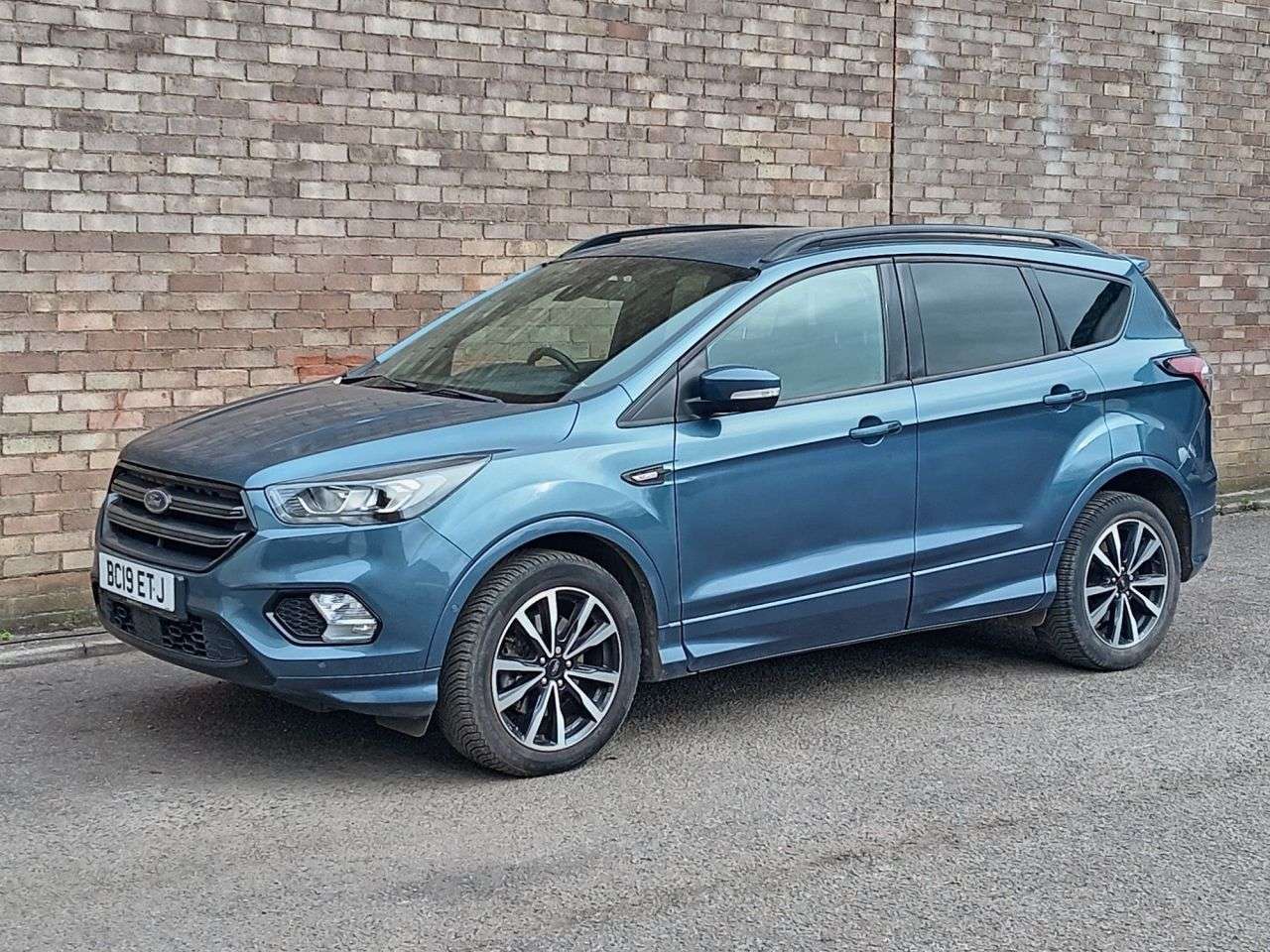 A 2019 FORD KUGA 2.0 TDCi EcoBlue ST-Line SUV 5dr Diesel Manual Euro 6 (s/s) (150 ps) A 2019 FORD KUGA 2.0 TDCi EcoBlue ST-Line SUV 5dr Diesel Manual Euro 6 (s/s) (150 ps)