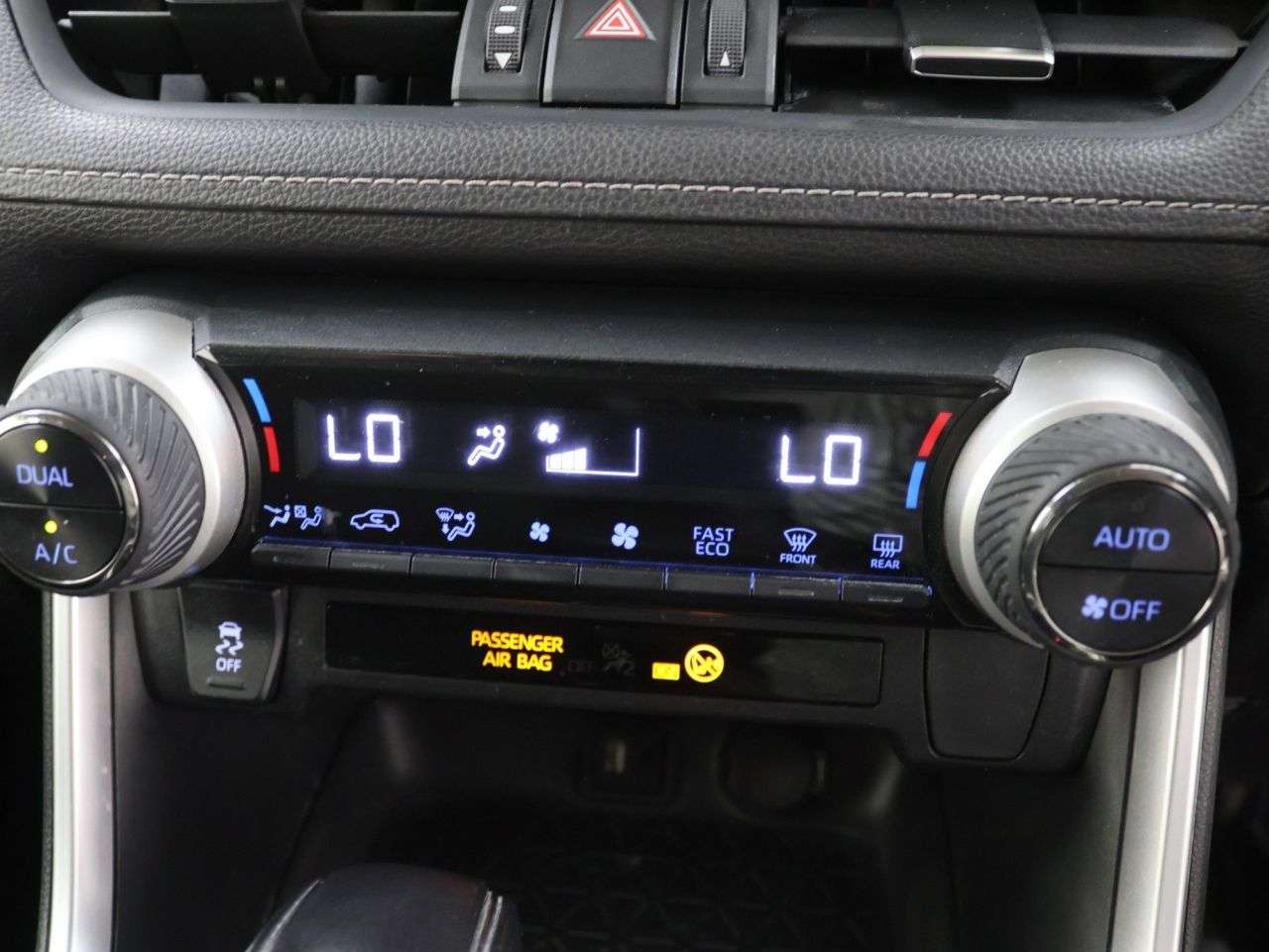 2019 TOYOTA RAV4 2019 TOYOTA RAV4