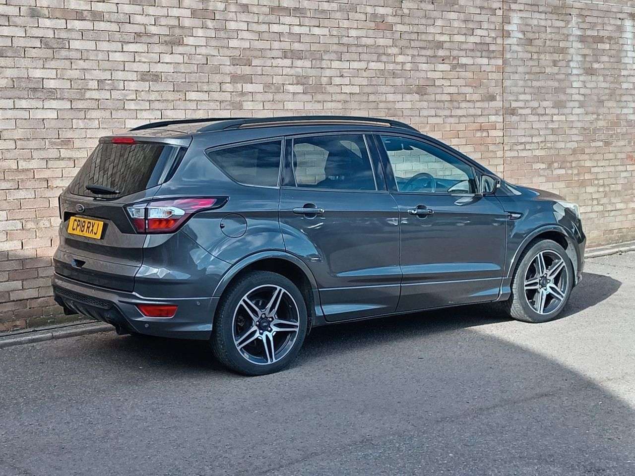 A 2018 FORD KUGA 2.0 TDCi EcoBlue ST-Line SUV 5dr Diesel Manual Euro 6 (s/s) (150 ps) A 2018 FORD KUGA 2.0 TDCi EcoBlue ST-Line SUV 5dr Diesel Manual Euro 6 (s/s) (150 ps)