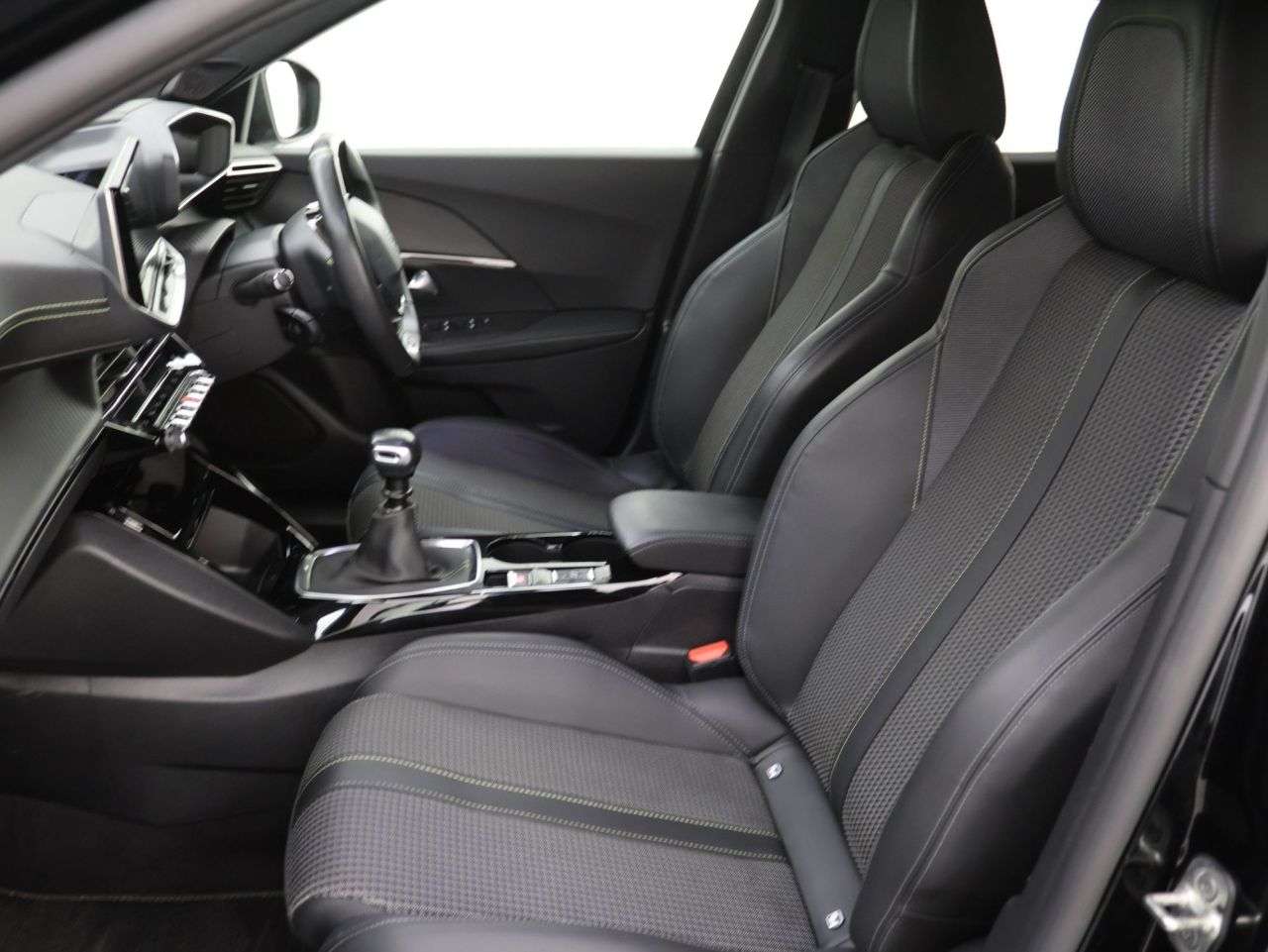 2022 PEUGEOT 2008 2022 PEUGEOT 2008