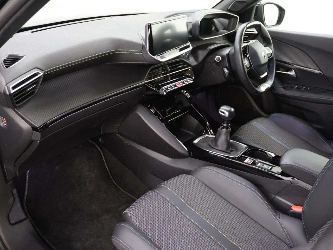 2022 PEUGEOT 2008 2022 PEUGEOT 2008