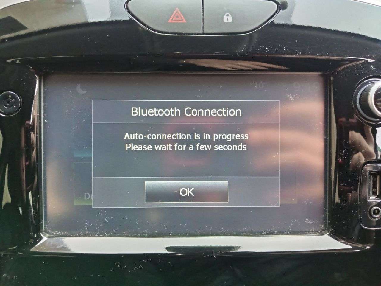 2017 RENAULT CLIO 2017 RENAULT CLIO