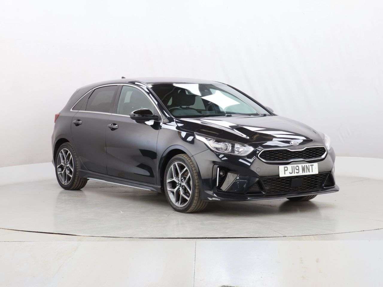 A 2019 KIA CEED 1.0 T-GDi GT-Line Hatchback 5dr Petrol Manual Euro 6 (s/s) (118 bhp) A 2019 KIA CEED 1.0 T-GDi GT-Line Hatchback 5dr Petrol Manual Euro 6 (s/s) (118 bhp)