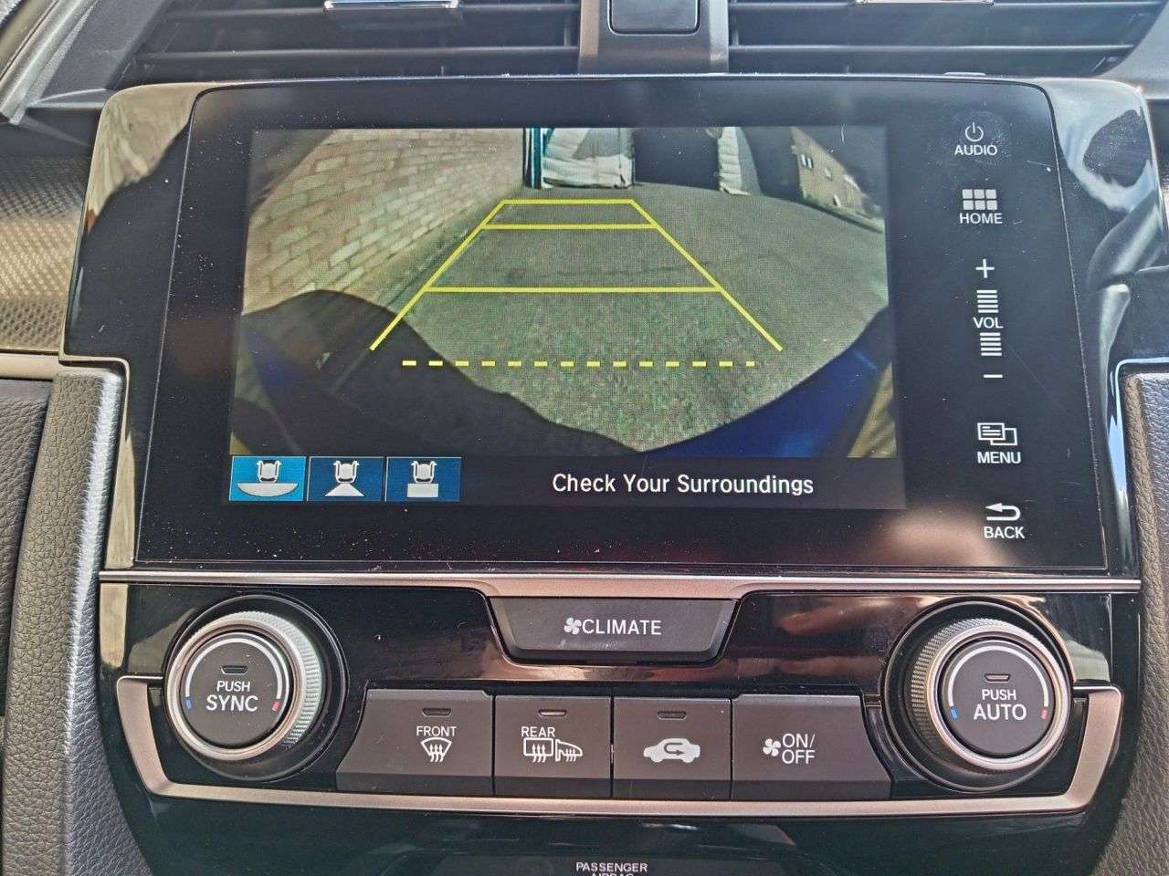 A 2019 HONDA CIVIC 1.0 VTEC Turbo Sport Line Hatchback 5dr Petrol Manual Euro 6 (s/s) (126 ps) A 2019 HONDA CIVIC 1.0 VTEC Turbo Sport Line Hatchback 5dr Petrol Manual Euro 6 (s/s) (126 ps)