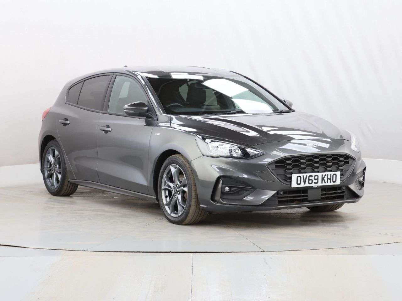 A 2019 FORD FOCUS 1.0T EcoBoost ST-Line Hatchback 5dr Petrol Manual Euro 6 (s/s) (125 ps) A 2019 FORD FOCUS 1.0T EcoBoost ST-Line Hatchback 5dr Petrol Manual Euro 6 (s/s) (125 ps)