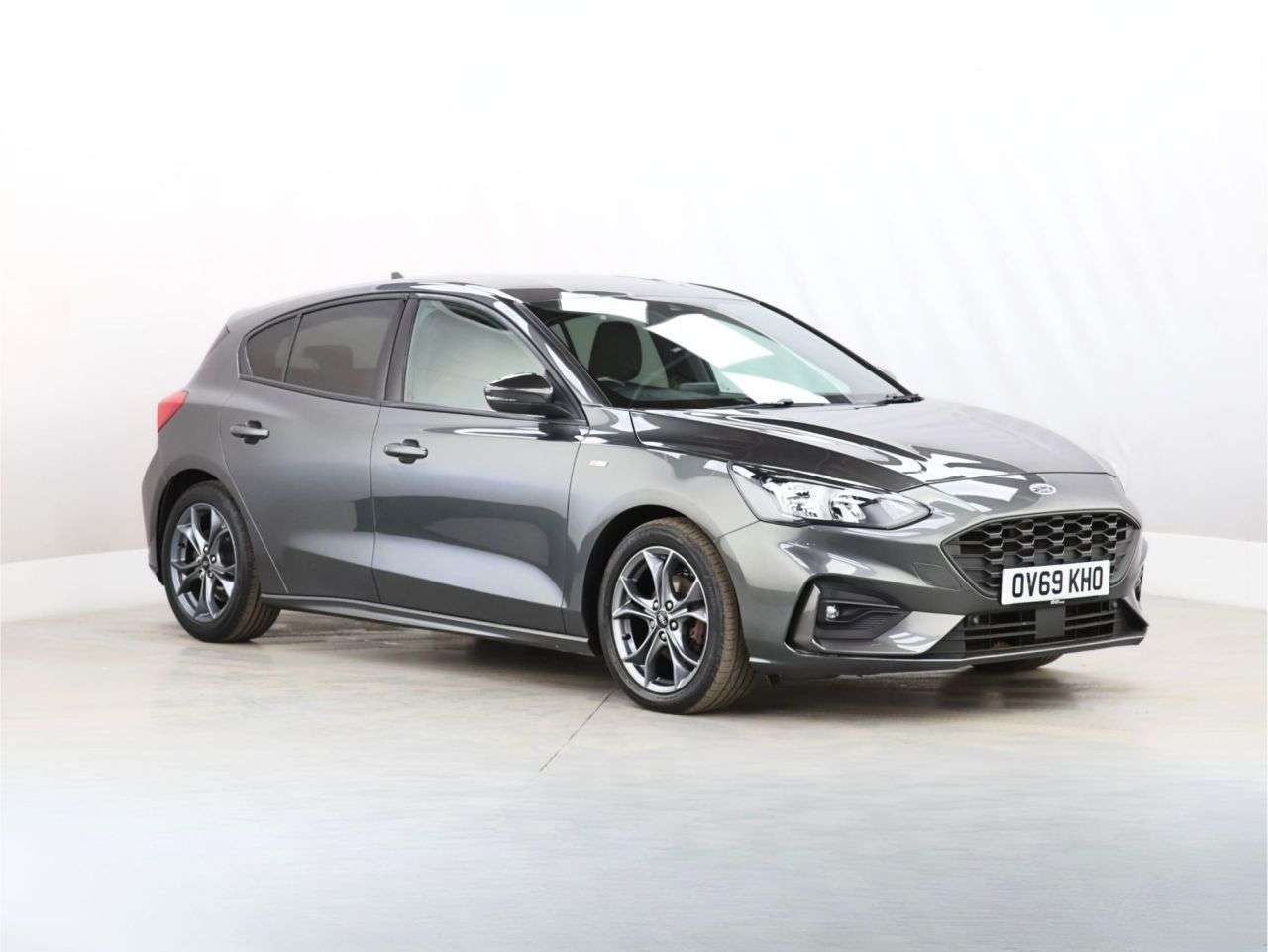 A 2019 FORD FOCUS 1.0T EcoBoost ST-Line Hatchback 5dr Petrol Manual Euro 6 (s/s) (125 ps) A 2019 FORD FOCUS 1.0T EcoBoost ST-Line Hatchback 5dr Petrol Manual Euro 6 (s/s) (125 ps)