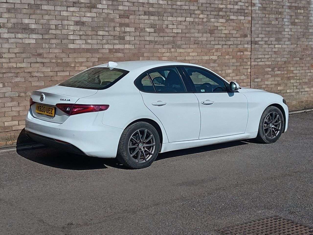 A 2020 ALFA ROMEO GIULIA 2.2 TD Super Saloon 4dr Diesel Auto Euro 6 (s/s) (160 ps) A 2020 ALFA ROMEO GIULIA 2.2 TD Super Saloon 4dr Diesel Auto Euro 6 (s/s) (160 ps)