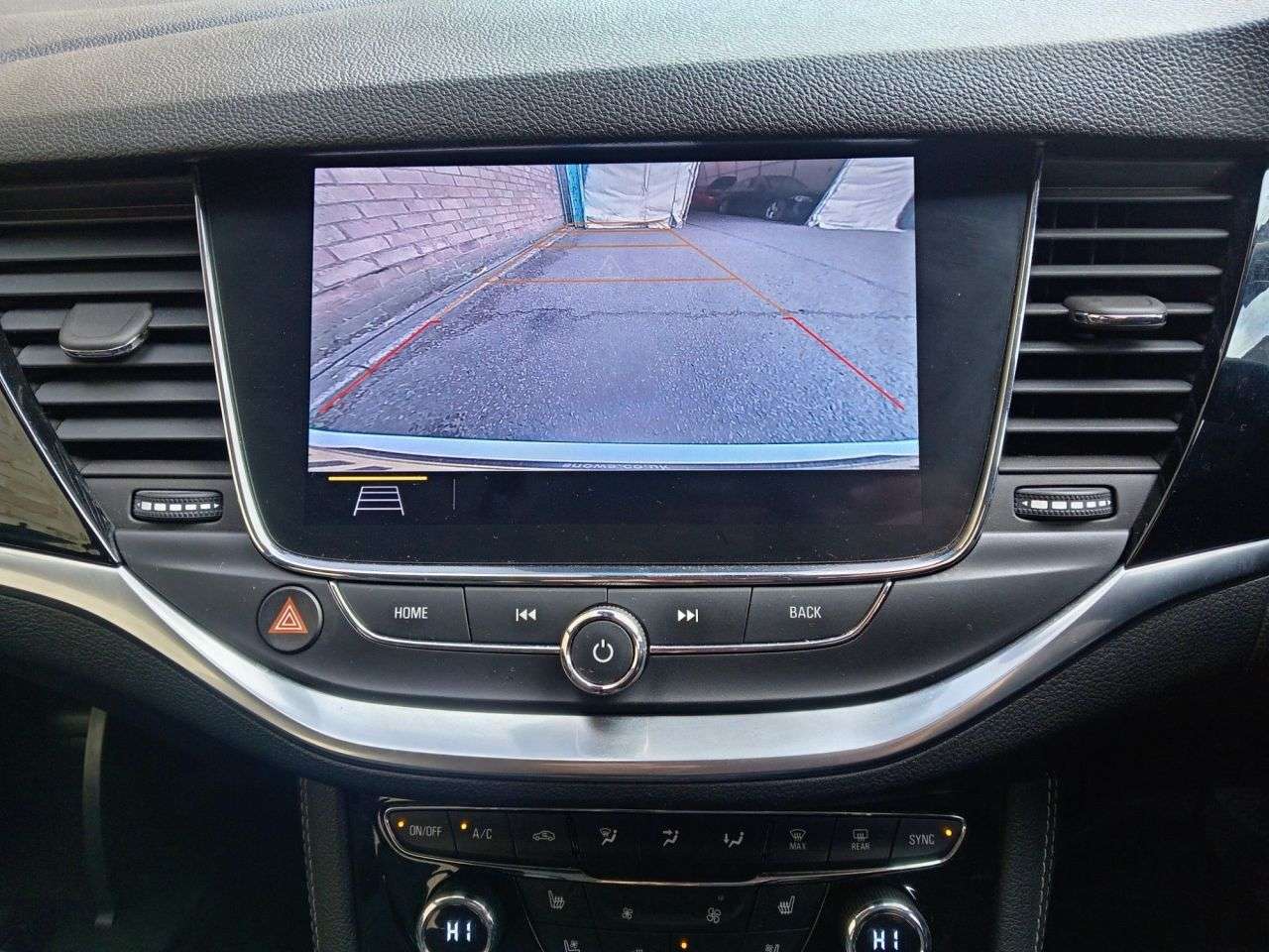 A 2021 VAUXHALL ASTRA 1.2 Turbo Elite Nav Premium Hatchback 5dr Petrol Manual Euro 6 (s/s) (145 p A 2021 VAUXHALL ASTRA 1.2 Turbo Elite Nav Premium Hatchback 5dr Petrol Manual Euro 6 (s/s) (145 p