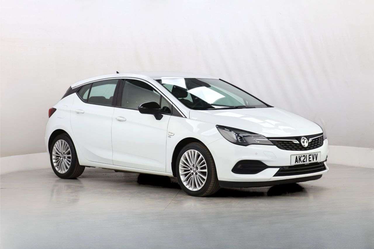 A 2021 VAUXHALL ASTRA 1.2 Turbo Elite Nav Premium Hatchback 5dr Petrol Manual Euro 6 (s/s) (145 p A 2021 VAUXHALL ASTRA 1.2 Turbo Elite Nav Premium Hatchback 5dr Petrol Manual Euro 6 (s/s) (145 p