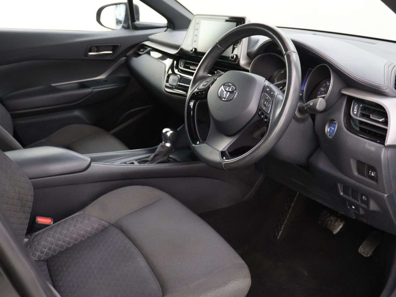 2023 TOYOTA C-HR 2023 TOYOTA C-HR
