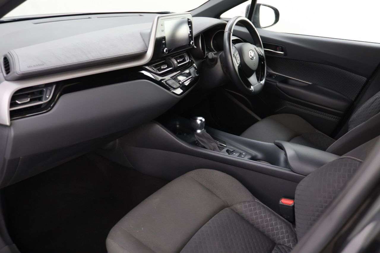 2023 TOYOTA C-HR 2023 TOYOTA C-HR