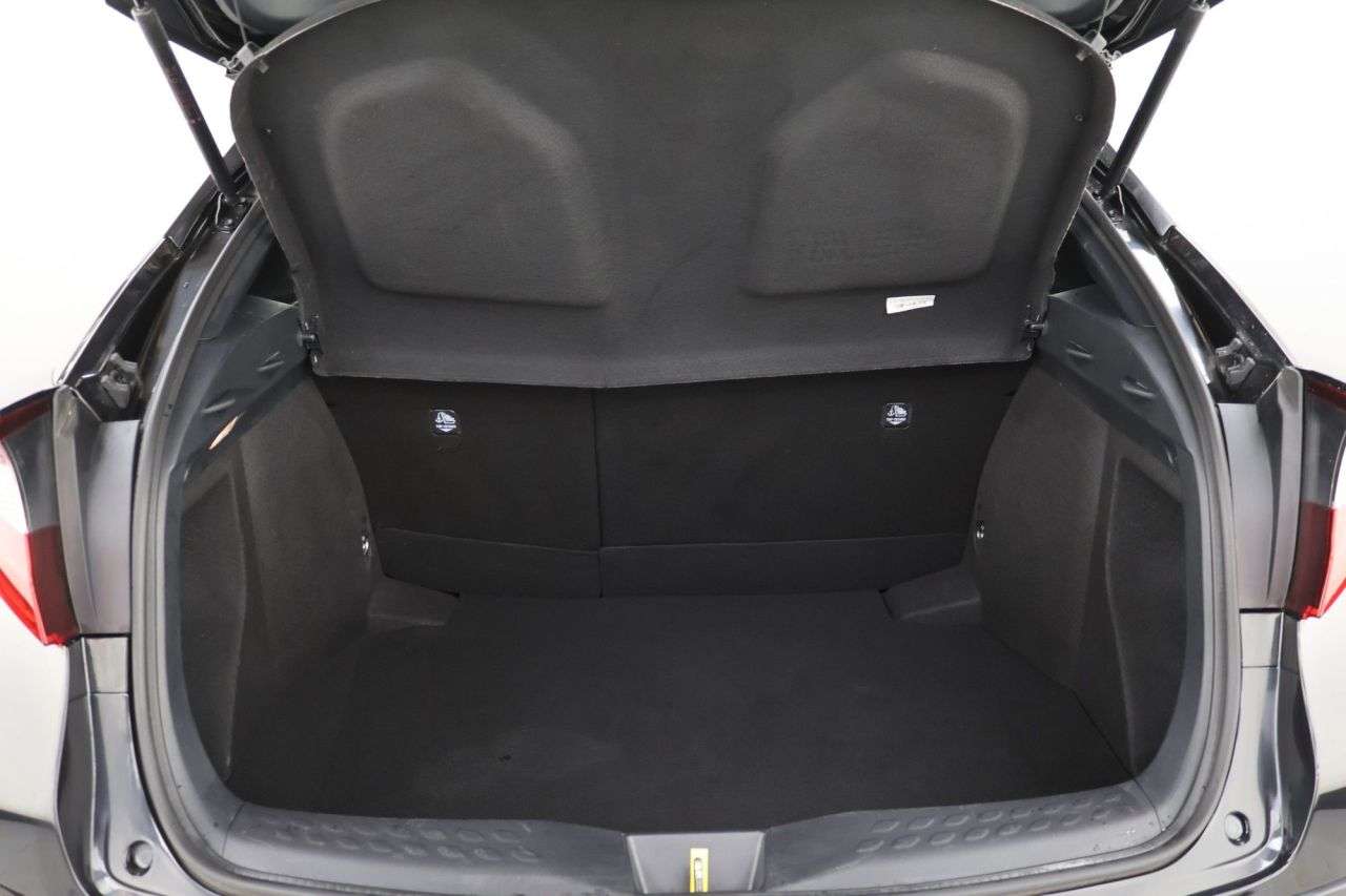 2023 TOYOTA C-HR 2023 TOYOTA C-HR