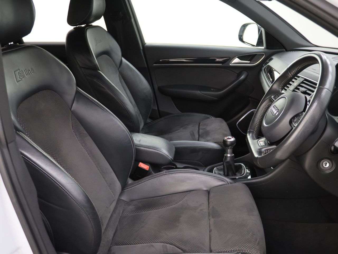 2018 AUDI Q3 2018 AUDI Q3