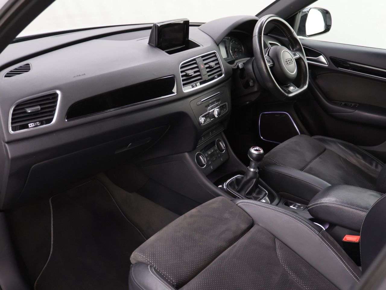 2018 AUDI Q3 2018 AUDI Q3