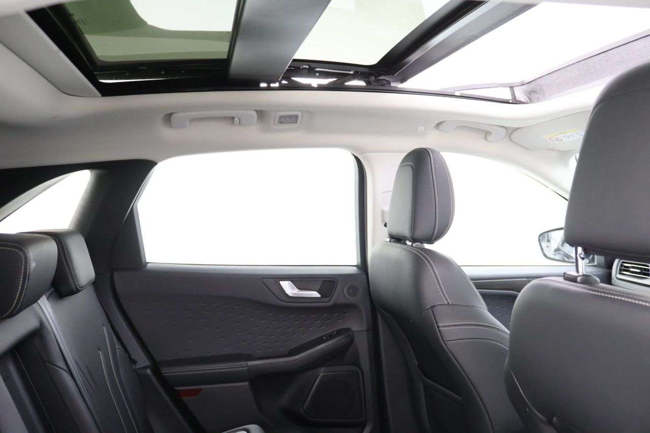 A 2020 FORD KUGA 2.0 EcoBlue MHEV Vignale SUV 5dr Diesel Manual Euro 6 (s/s) (150 ps) A 2020 FORD KUGA 2.0 EcoBlue MHEV Vignale SUV 5dr Diesel Manual Euro 6 (s/s) (150 ps)