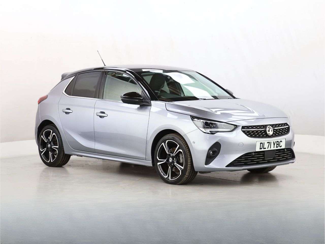A 2022 VAUXHALL CORSA 1.2 Turbo Elite Edition Hatchback 5dr Petrol Auto Euro 6 (s/s) (100 ps) A 2022 VAUXHALL CORSA 1.2 Turbo Elite Edition Hatchback 5dr Petrol Auto Euro 6 (s/s) (100 ps)