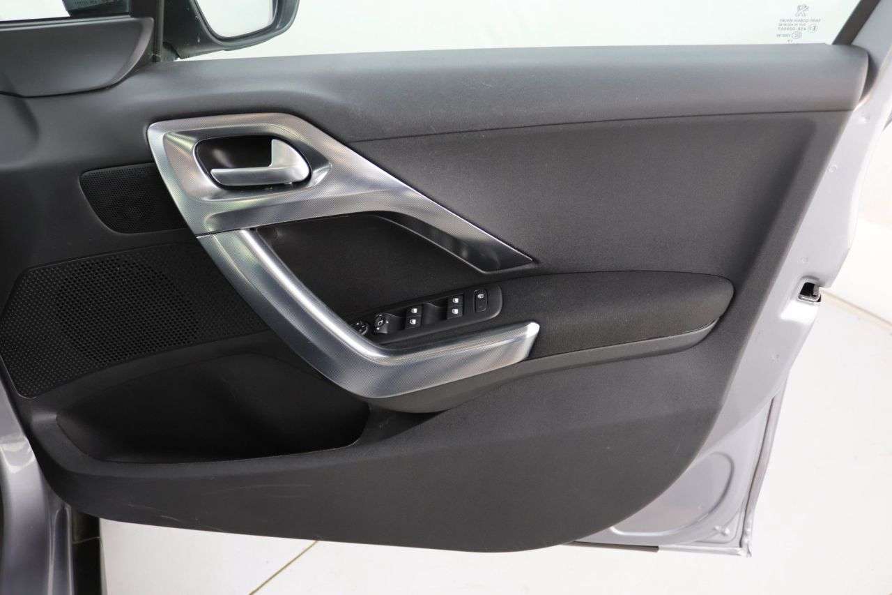 2019 PEUGEOT 2008 2019 PEUGEOT 2008
