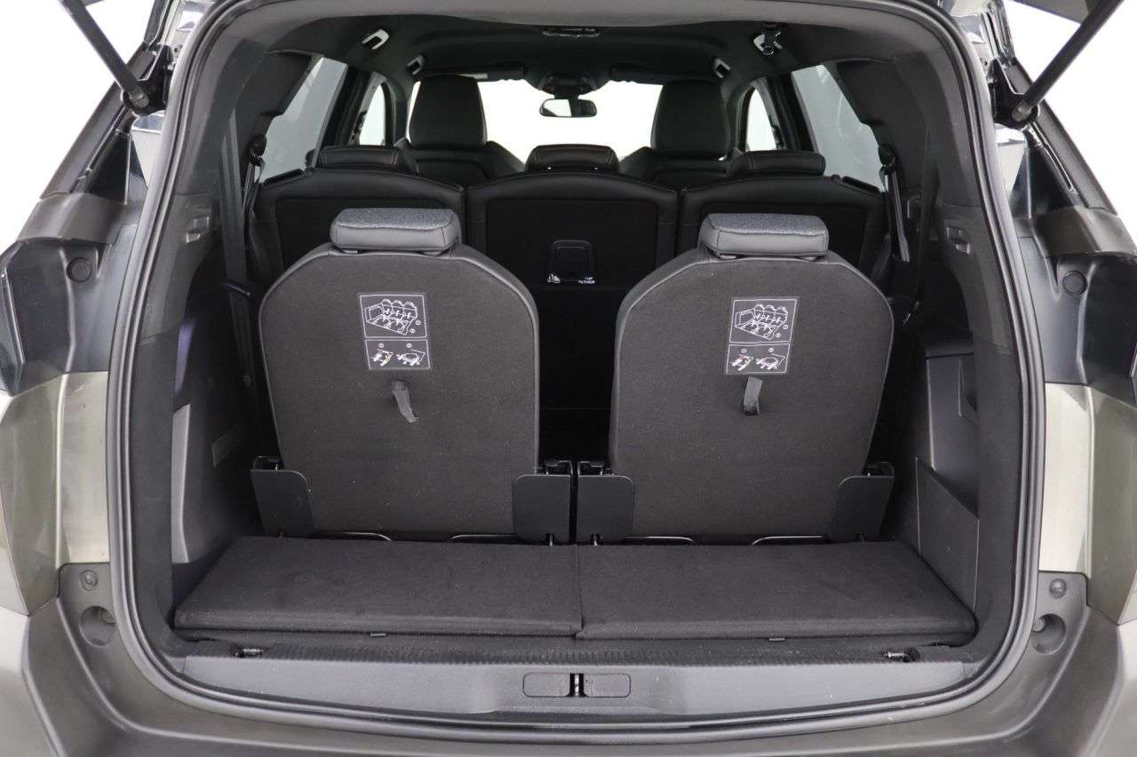 2018 PEUGEOT 5008 2018 PEUGEOT 5008