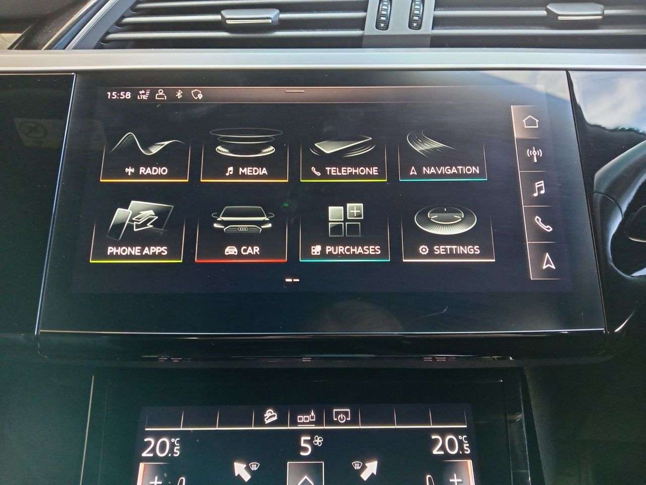 2020 AUDI E-TRON 2020 AUDI E-TRON