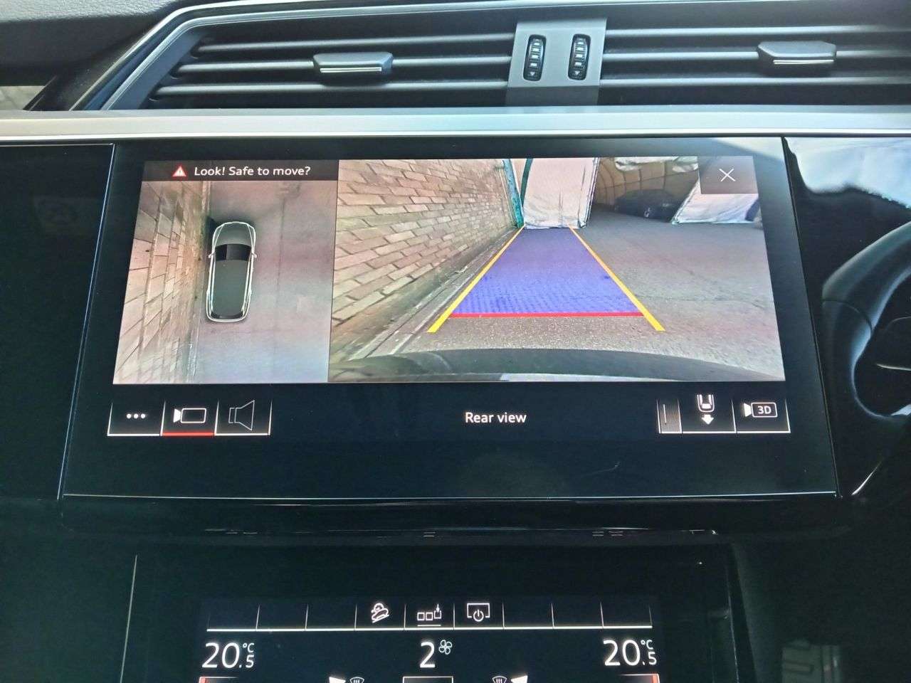 A 2020 AUDI E-TRON 50 Launch Edition SUV 5dr Electric Auto quattro 71.2kWh (313 ps) A 2020 AUDI E-TRON 50 Launch Edition SUV 5dr Electric Auto quattro 71.2kWh (313 ps)