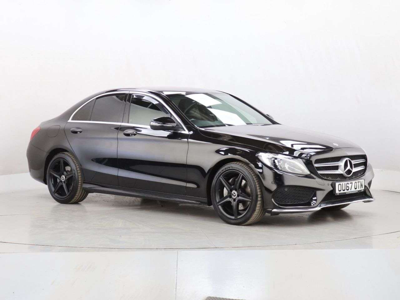 A 2017 MERCEDES-BENZ C CLASS 2.1 C220d AMG Line Saloon 4dr Diesel G-Tronic+ Euro 6 (s/s) (170 ps) A 2017 MERCEDES-BENZ C CLASS 2.1 C220d AMG Line Saloon 4dr Diesel G-Tronic+ Euro 6 (s/s) (170 ps)