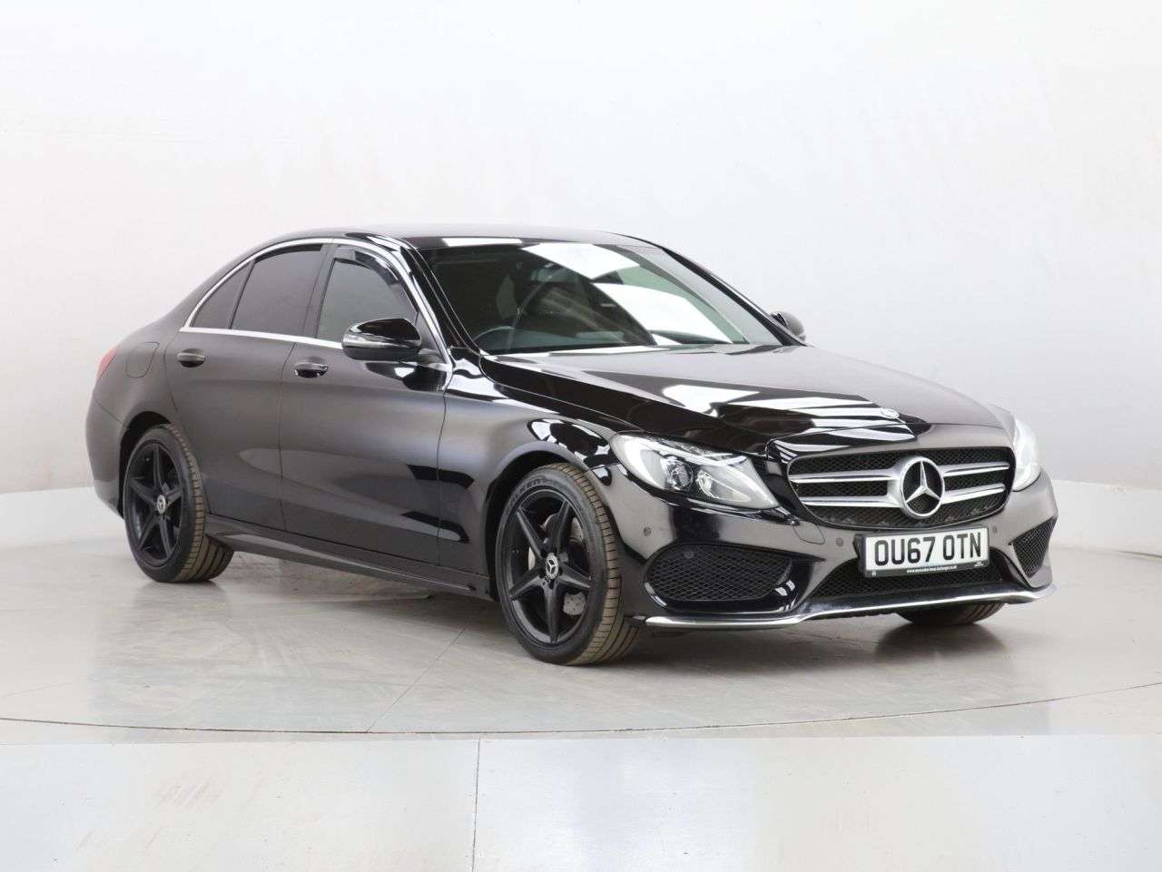 A 2017 MERCEDES-BENZ C CLASS 2.1 C220d AMG Line Saloon 4dr Diesel G-Tronic+ Euro 6 (s/s) (170 ps) A 2017 MERCEDES-BENZ C CLASS 2.1 C220d AMG Line Saloon 4dr Diesel G-Tronic+ Euro 6 (s/s) (170 ps)