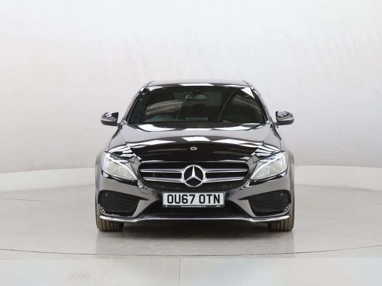 A 2017 MERCEDES-BENZ C CLASS 2.1 C220d AMG Line Saloon 4dr Diesel G-Tronic+ Euro 6 (s/s) (170 ps) A 2017 MERCEDES-BENZ C CLASS 2.1 C220d AMG Line Saloon 4dr Diesel G-Tronic+ Euro 6 (s/s) (170 ps)