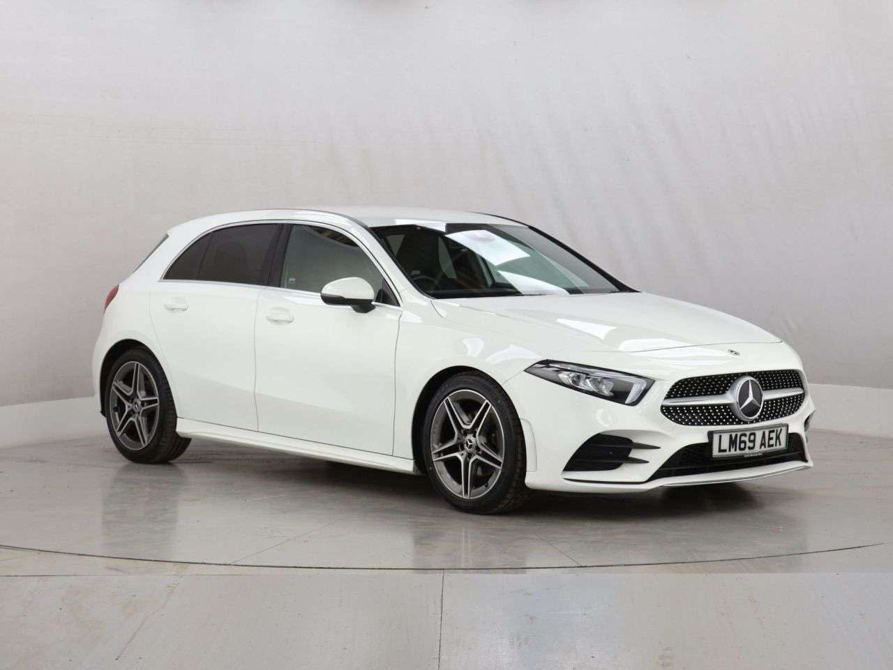 A 2019 MERCEDES-BENZ A CLASS 2.0 A200d AMG Line Hatchback 5dr Diesel 8G-DCT Euro 6 (s/s) (150 ps) A 2019 MERCEDES-BENZ A CLASS 2.0 A200d AMG Line Hatchback 5dr Diesel 8G-DCT Euro 6 (s/s) (150 ps)