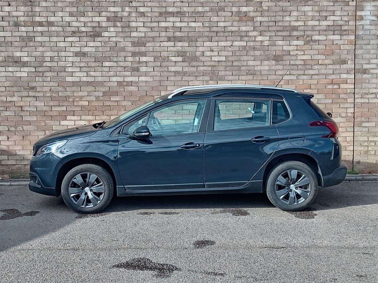 A 2018 PEUGEOT 2008 1.2 PureTech Active SUV 5dr Petrol Manual Euro 6 (s/s) (82 ps) A 2018 PEUGEOT 2008 1.2 PureTech Active SUV 5dr Petrol Manual Euro 6 (s/s) (82 ps)