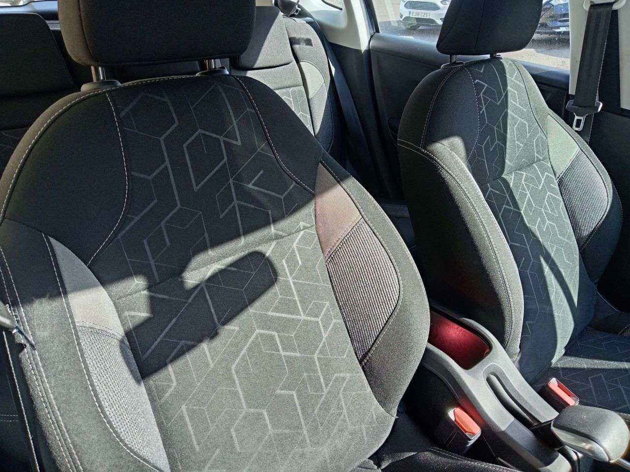 2018 PEUGEOT 2008 2018 PEUGEOT 2008