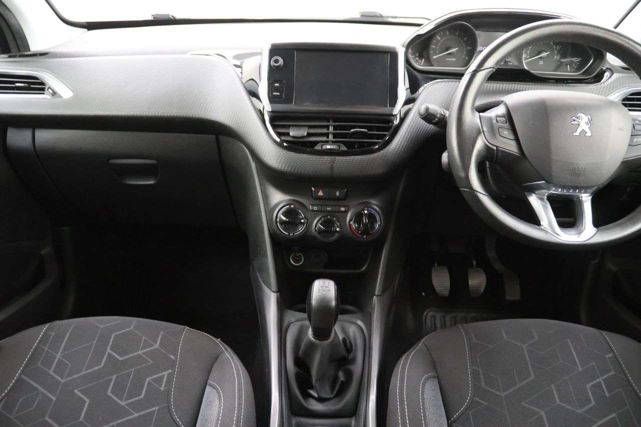 2018 PEUGEOT 2008 2018 PEUGEOT 2008