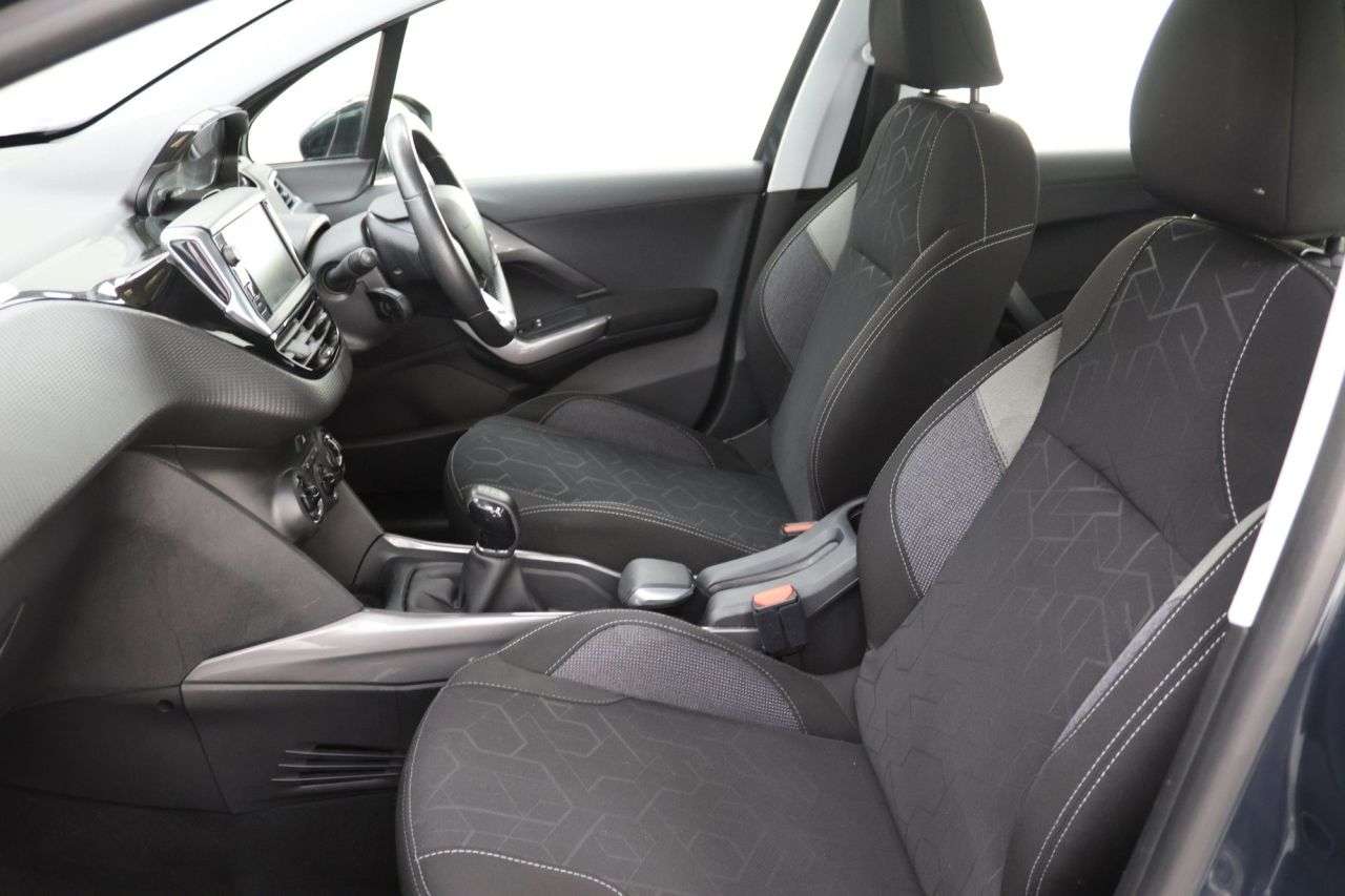 2018 PEUGEOT 2008 2018 PEUGEOT 2008