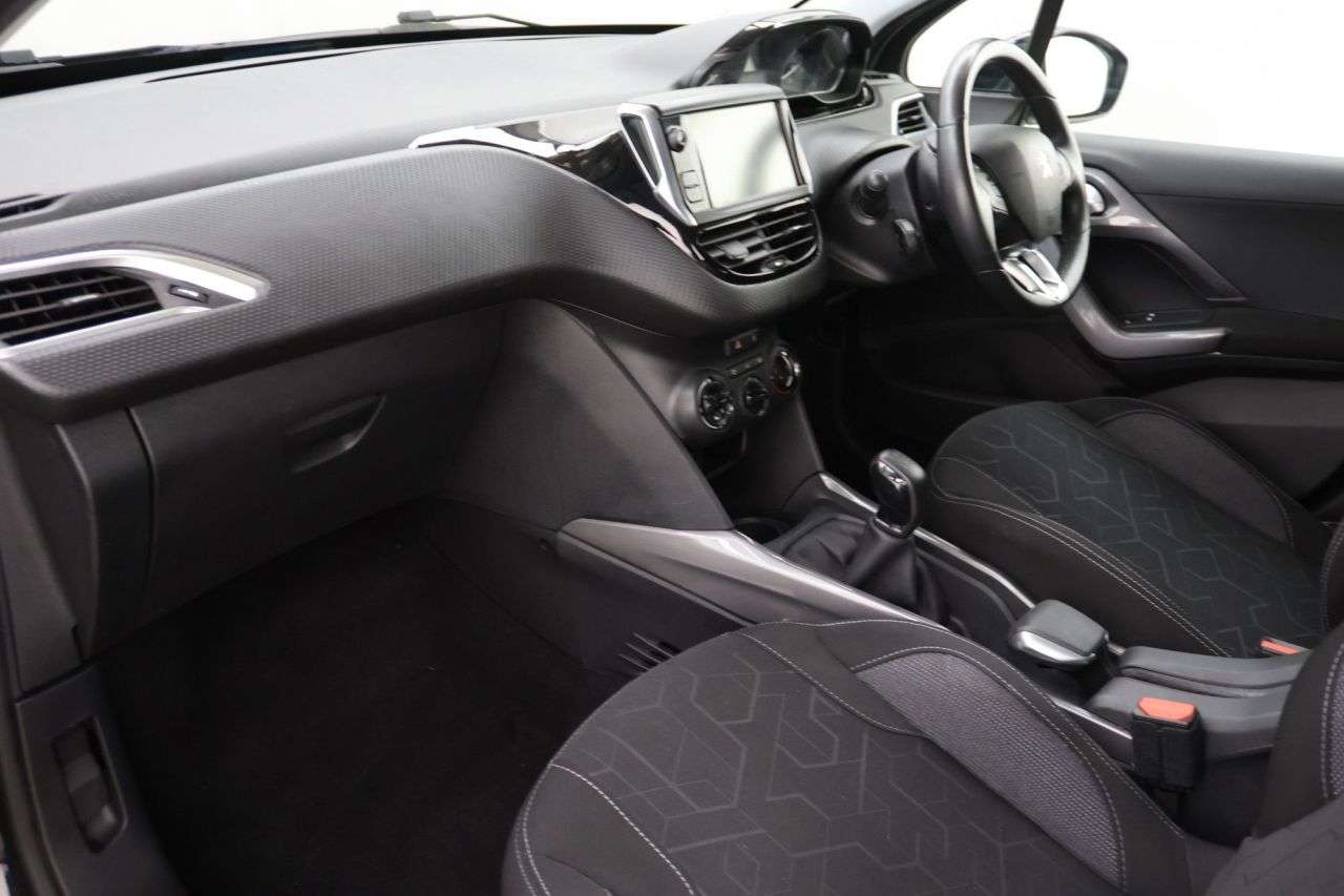 2018 PEUGEOT 2008 2018 PEUGEOT 2008