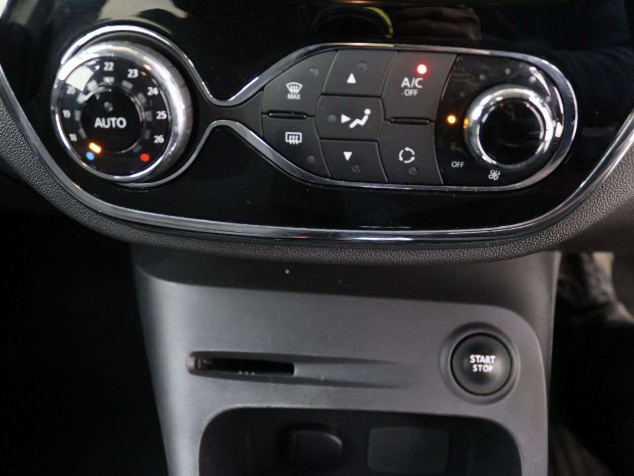 2017 RENAULT CAPTUR 2017 RENAULT CAPTUR