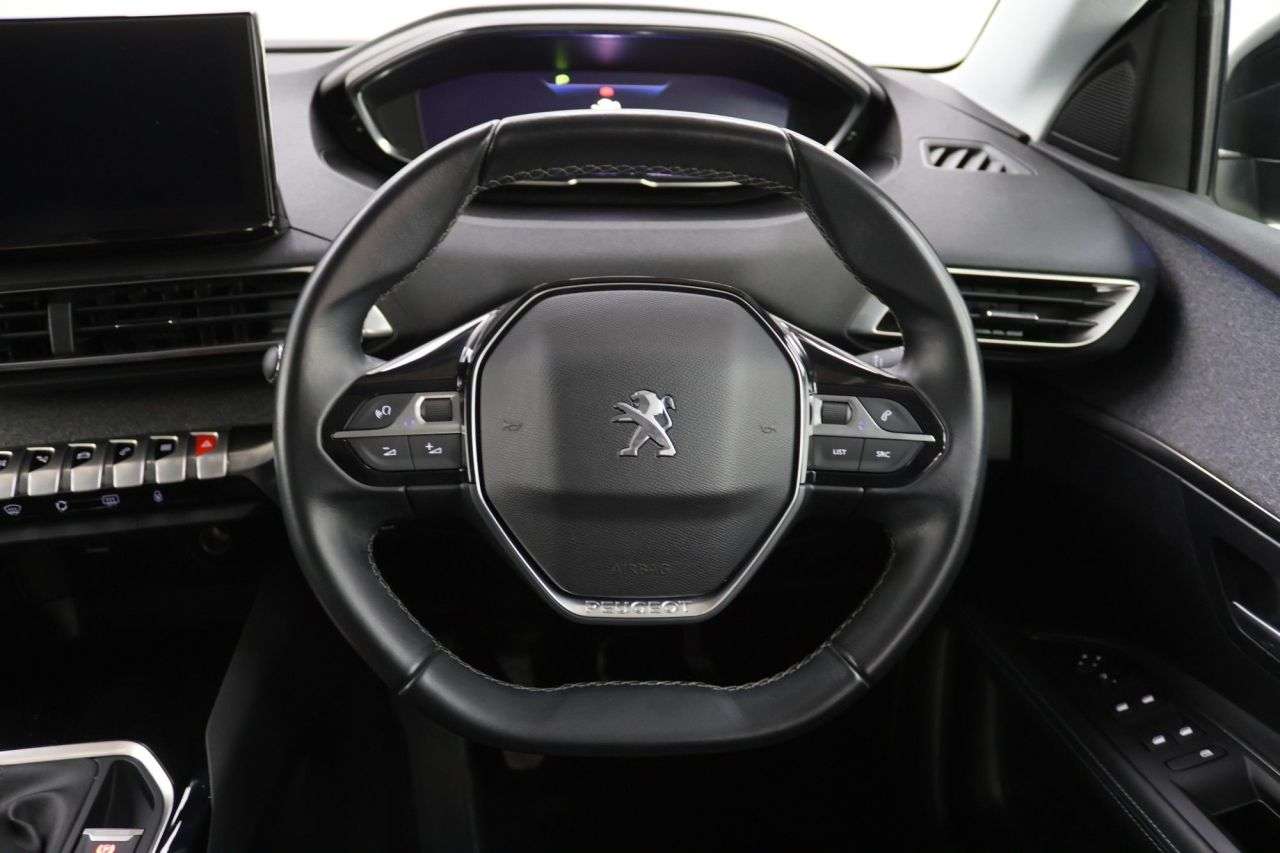 2021 PEUGEOT 3008 2021 PEUGEOT 3008