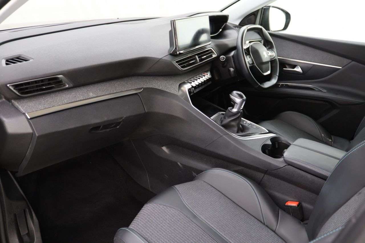 2021 PEUGEOT 3008 2021 PEUGEOT 3008