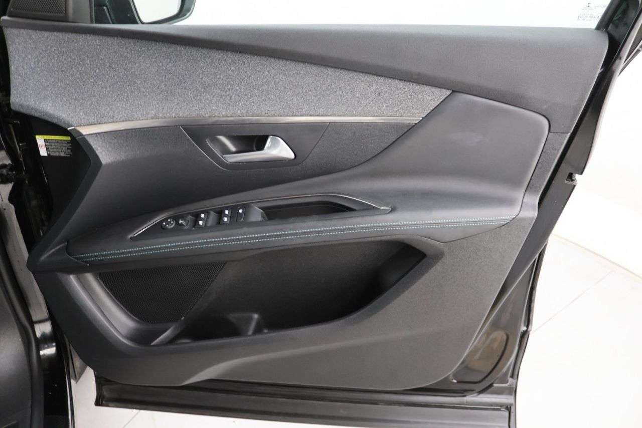 2021 PEUGEOT 3008 2021 PEUGEOT 3008