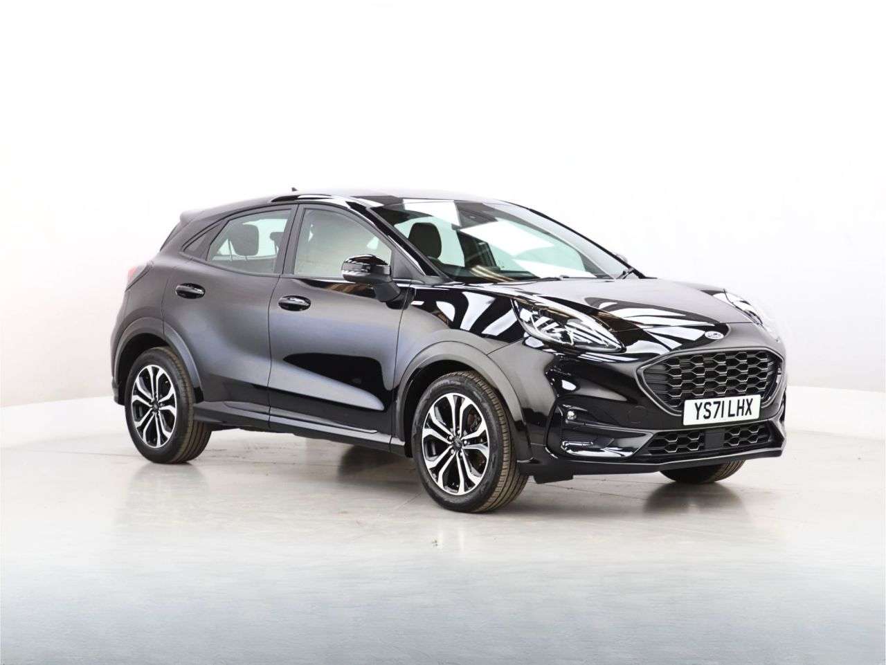 A 2021 FORD PUMA 1.0T EcoBoost MHEV ST-Line SUV 5dr Petrol Manual Euro 6 (s/s) (125 ps) A 2021 FORD PUMA 1.0T EcoBoost MHEV ST-Line SUV 5dr Petrol Manual Euro 6 (s/s) (125 ps)