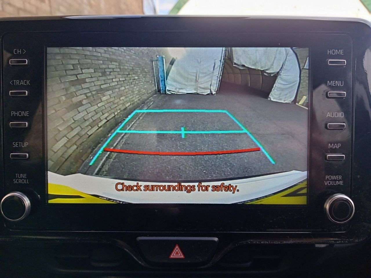 A 2022 TOYOTA YARIS CROSS 1.5 VVT-h Icon SUV 5dr Petrol Hybrid E-CVT Euro 6 (s/s) (116 ps) A 2022 TOYOTA YARIS CROSS 1.5 VVT-h Icon SUV 5dr Petrol Hybrid E-CVT Euro 6 (s/s) (116 ps)