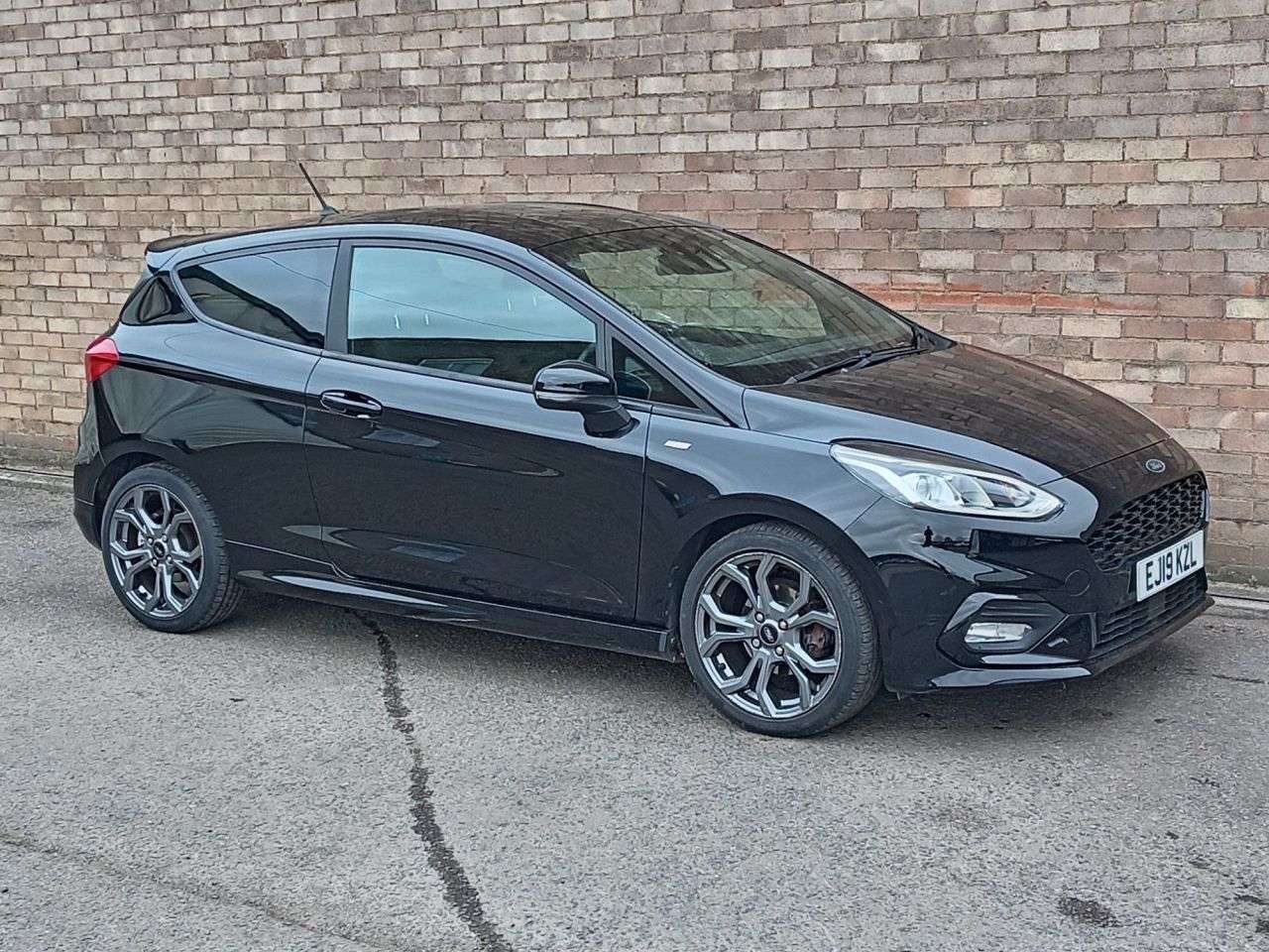 A 2019 FORD FIESTA 1.0T EcoBoost GPF ST-Line Hatchback 3dr Petrol Manual Euro 6 (s/s) (125 ps) A 2019 FORD FIESTA 1.0T EcoBoost GPF ST-Line Hatchback 3dr Petrol Manual Euro 6 (s/s) (125 ps)