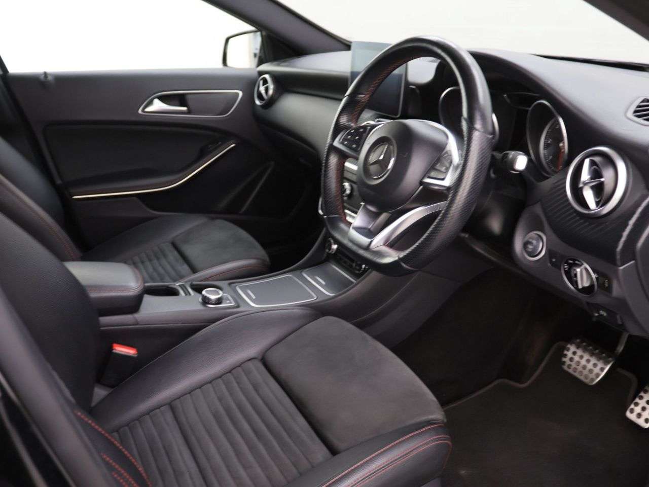 2018 MERCEDES-BENZ A CLASS 2018 MERCEDES-BENZ A CLASS