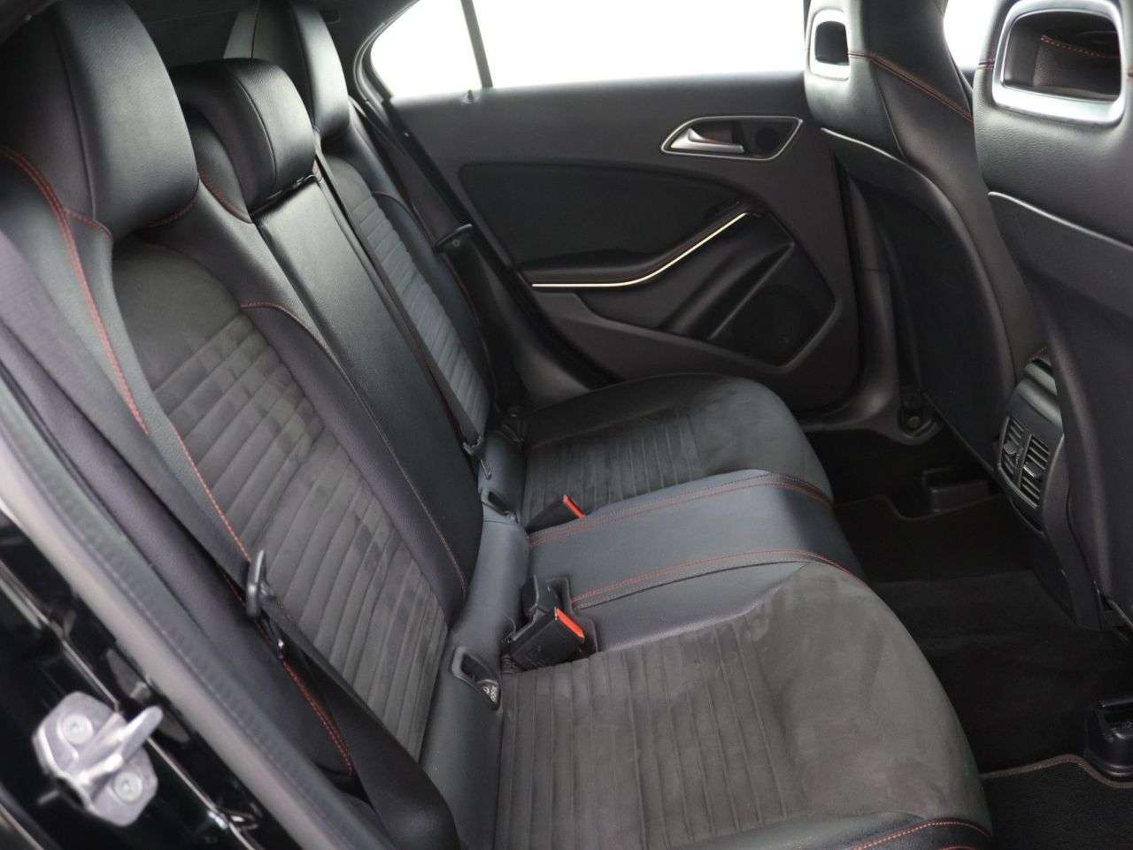 2018 MERCEDES-BENZ A CLASS 2018 MERCEDES-BENZ A CLASS